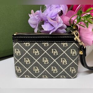 Dooney & Bourke Quilted Wristlet Wristlet